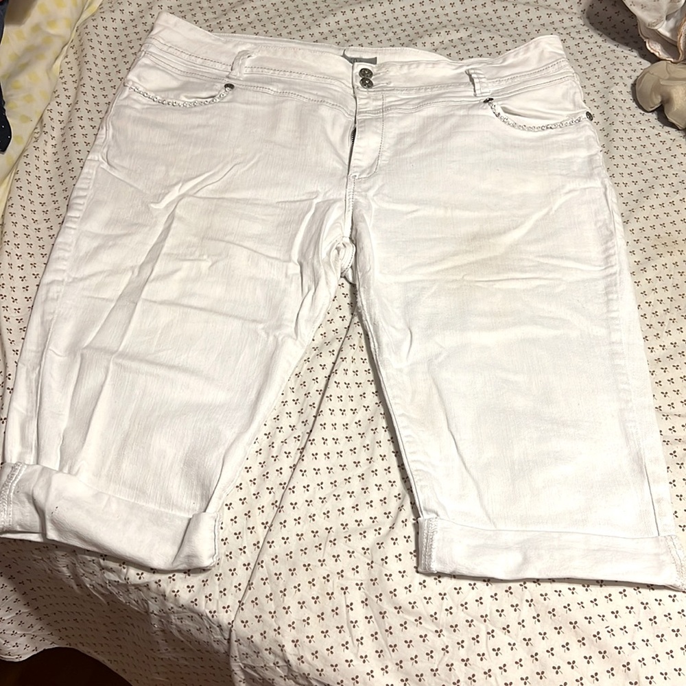 White Denim Capris